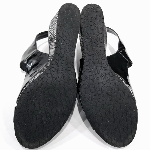Calvin Klein Patent Open Toe Strap Wedge Sz 9.5 - Picture 6 of 7